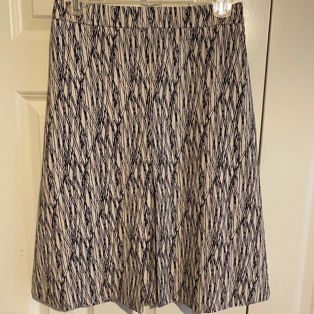 Vince Camuto Black and White A line midi skirt